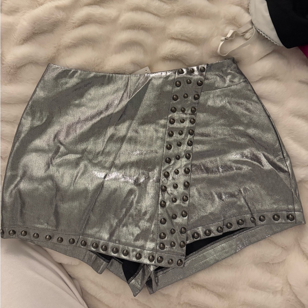 Ruby and Jenna silver skort